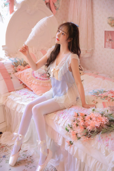 王者女英雄去掉所有服装的图片